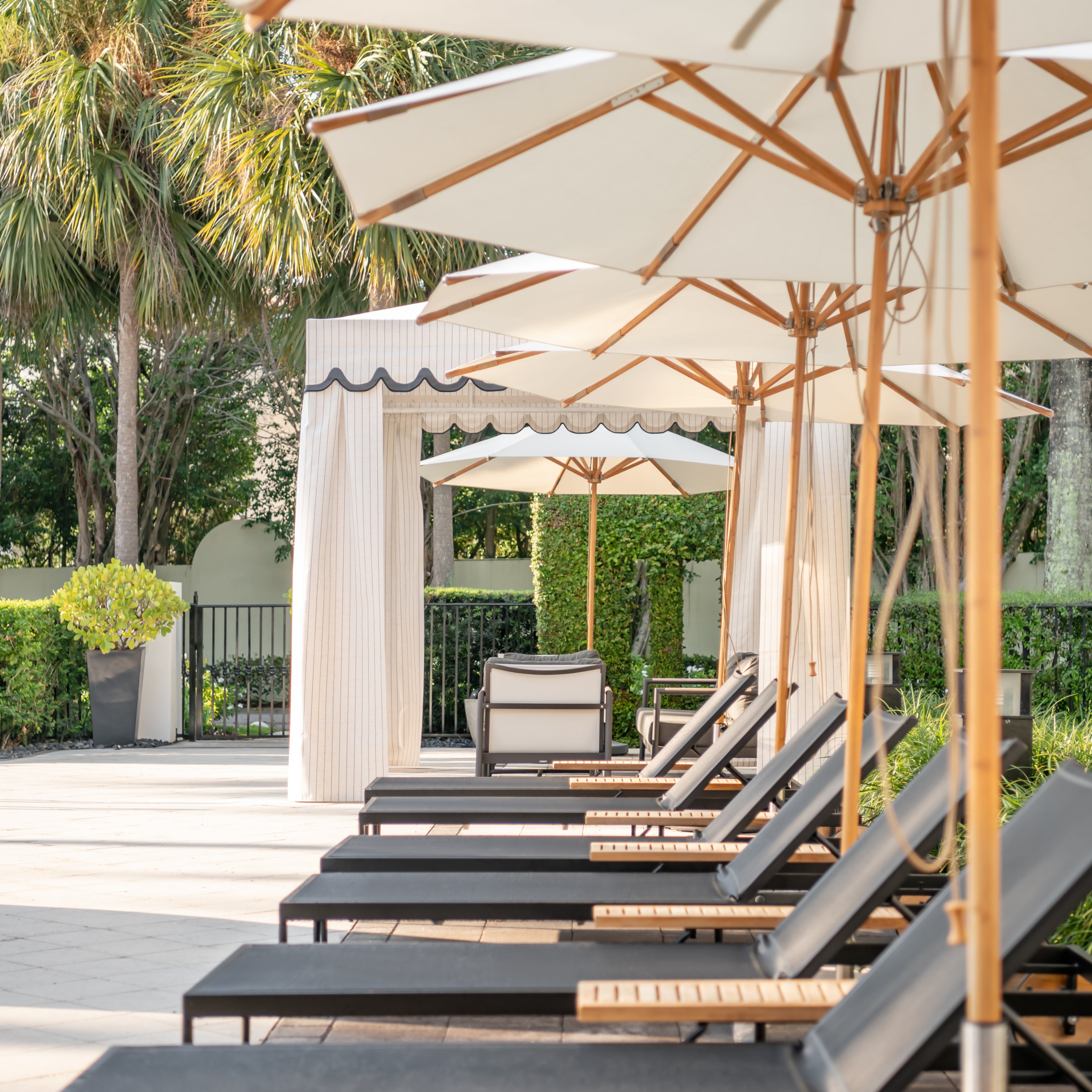 Levante Round Bamboo Umbrella