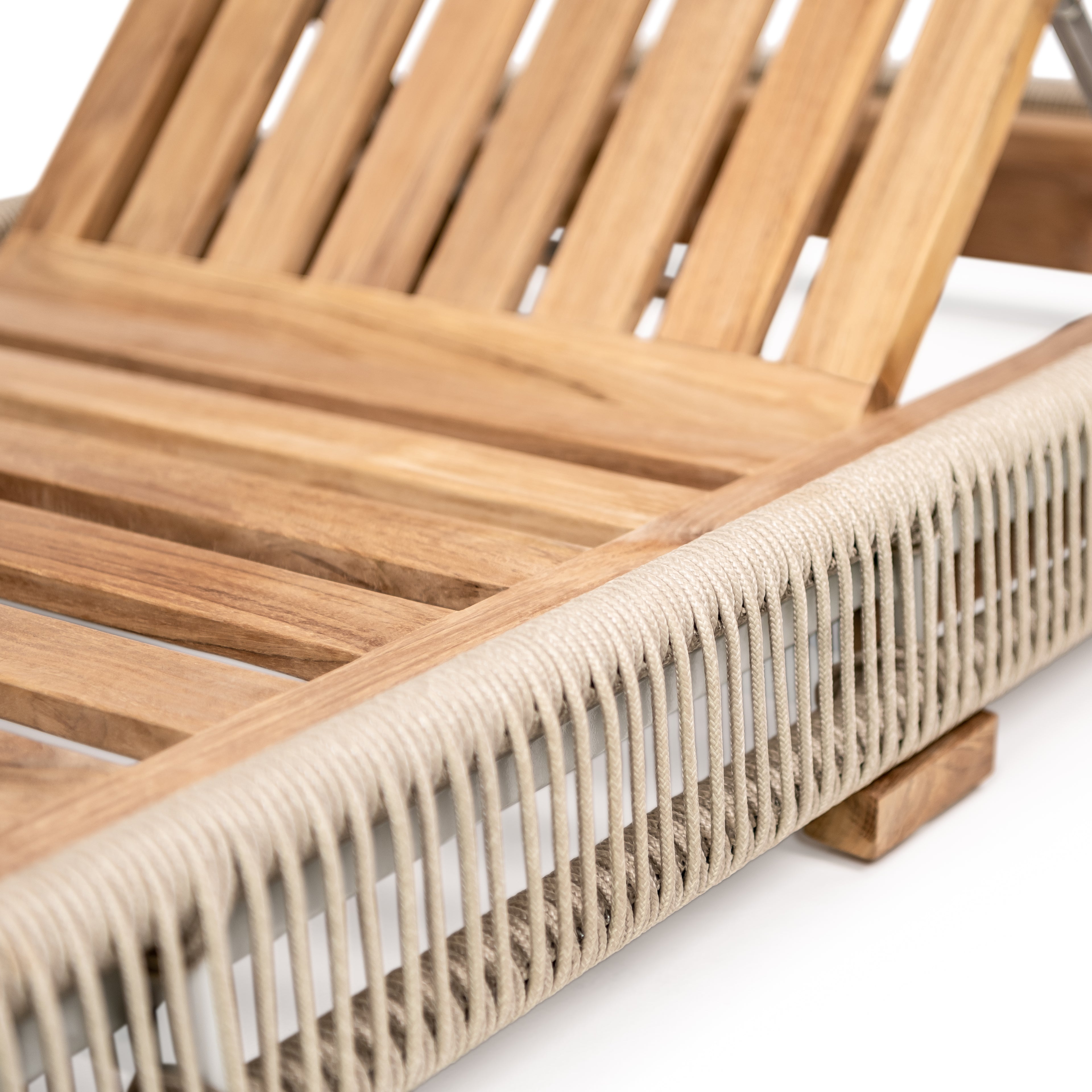 Dune Chaise Lounge