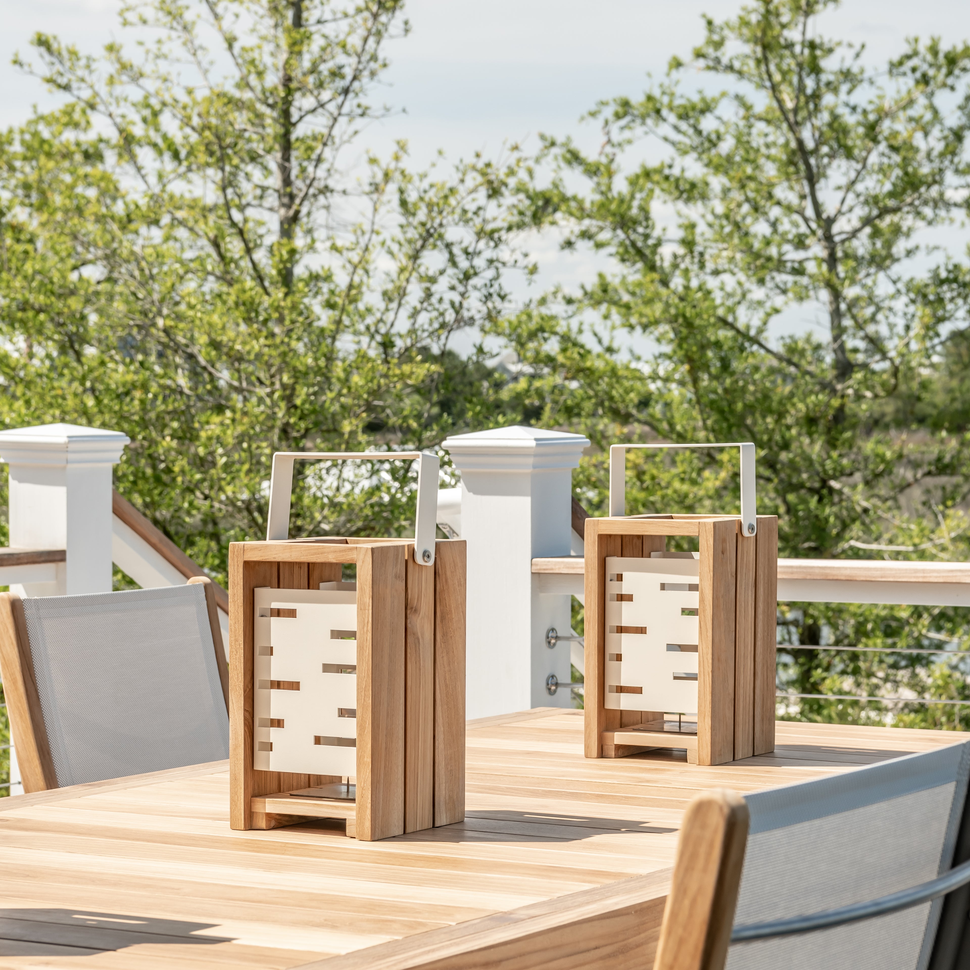 Relax Teak Lantern