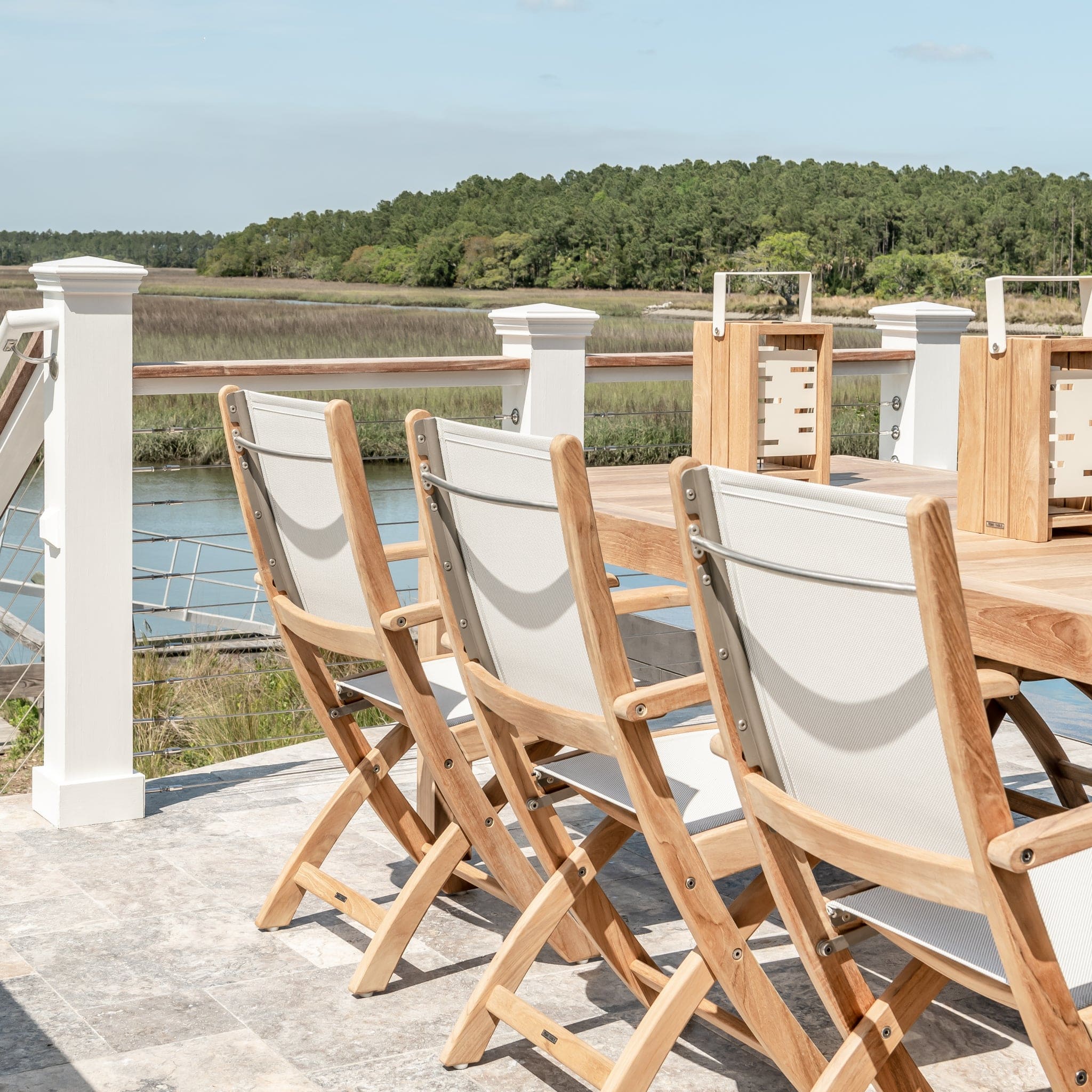 Maintain Your Outdoor Space with a Folding Dining Table and Chairs