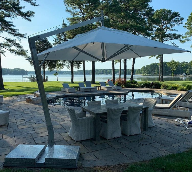 4 Reasons to Buy a Cantilever Umbrella