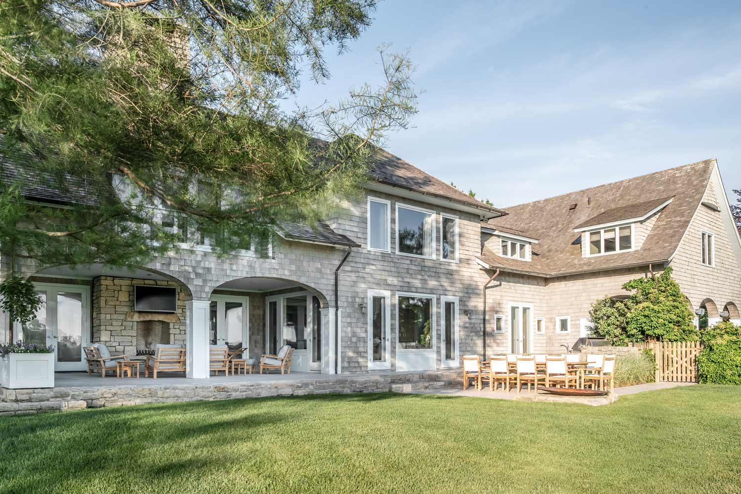 Endless Summer with Teak + Table: Hamptons Edition