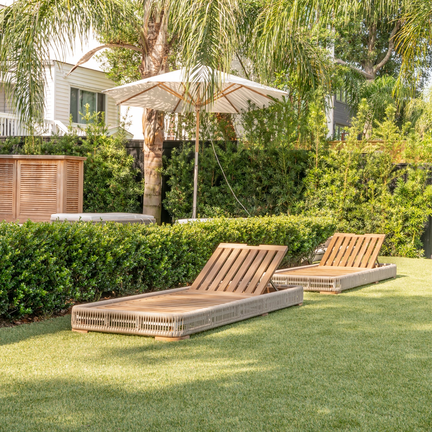 Dune Chaise Lounge