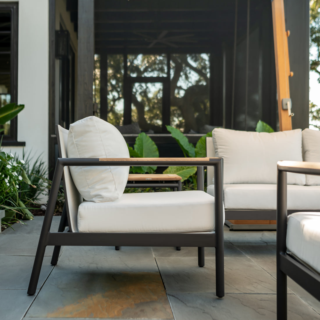 Paros Club Chair